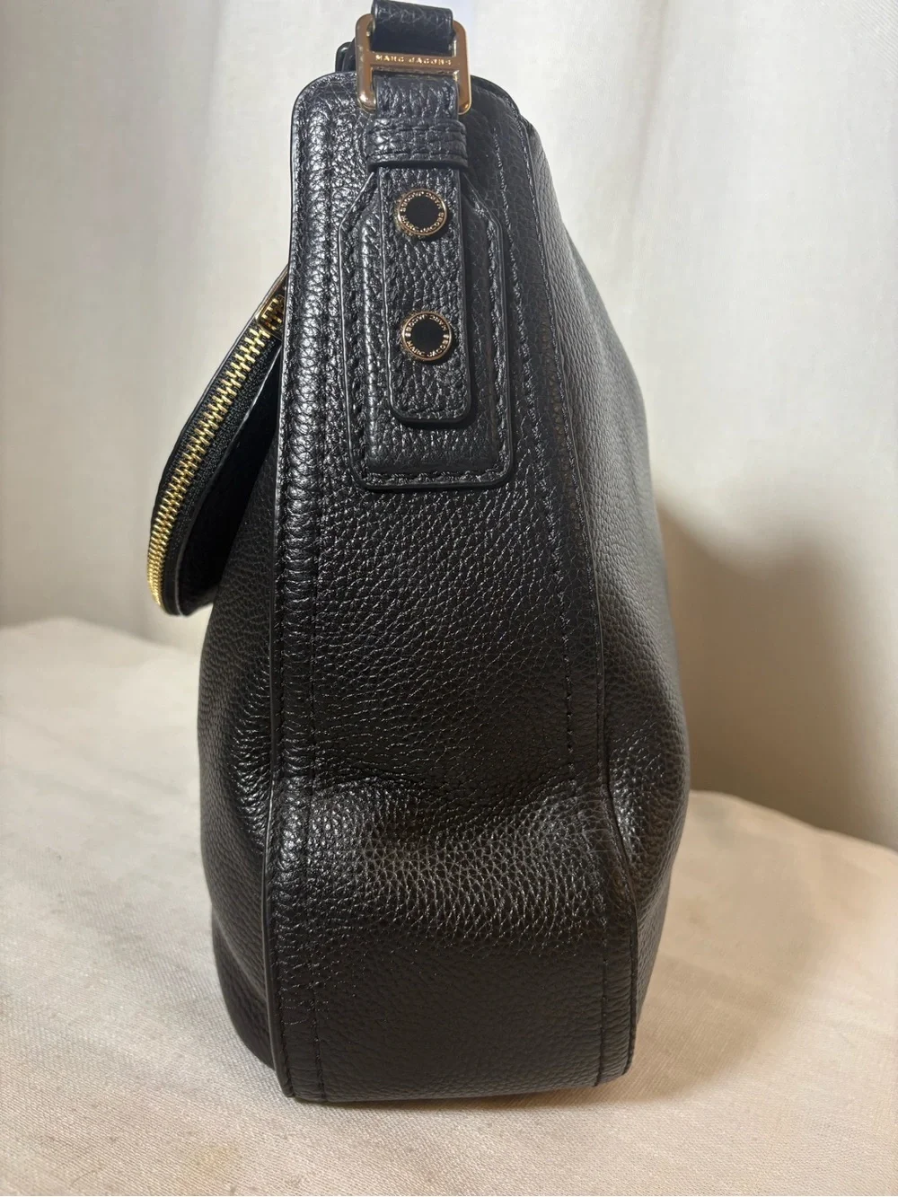 Marc Jacobs Black Pebbled Leather Hobo Shoulder Bag + Matching Wallet Gold Hardw